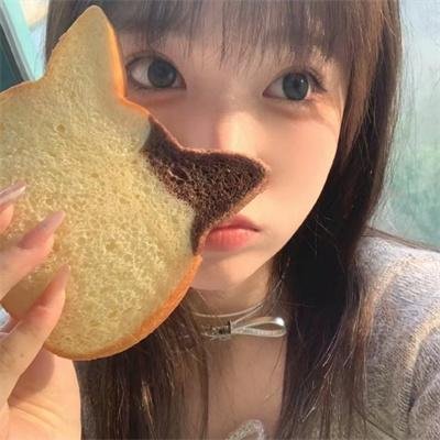 马路对面的房子
